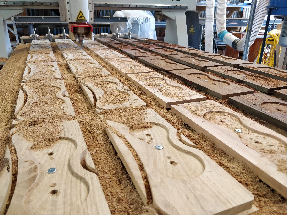 MyOm Baseboards contour cut